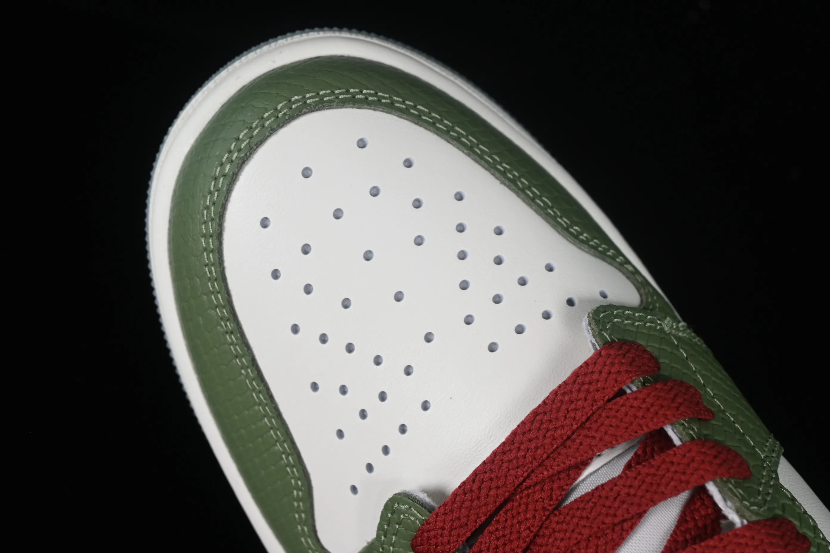 All categories Air Jordan Jordan series basketball shoes Air Jordan 1 Low G version pure original Air Jordan 1 Low CNY "Year of the Drago" AJ1 Joe 1 Year of the Dragon Limited Qinglong low-top cultural casual sneakers FN3727-100